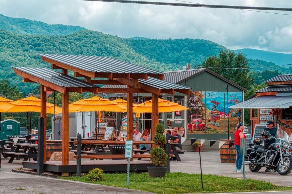The Moondance Cabin By Lightfoot Stays Vacation Rentals Sevierville Exteriér fotografie