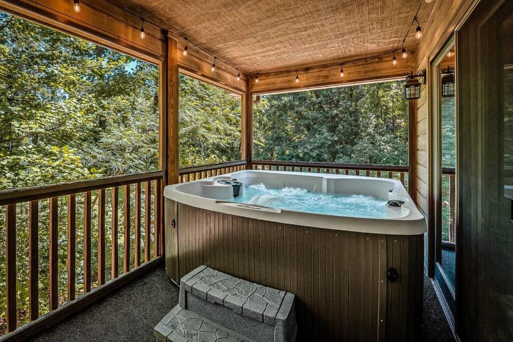 The Moondance Cabin By Lightfoot Stays Vacation Rentals Sevierville Exteriér fotografie