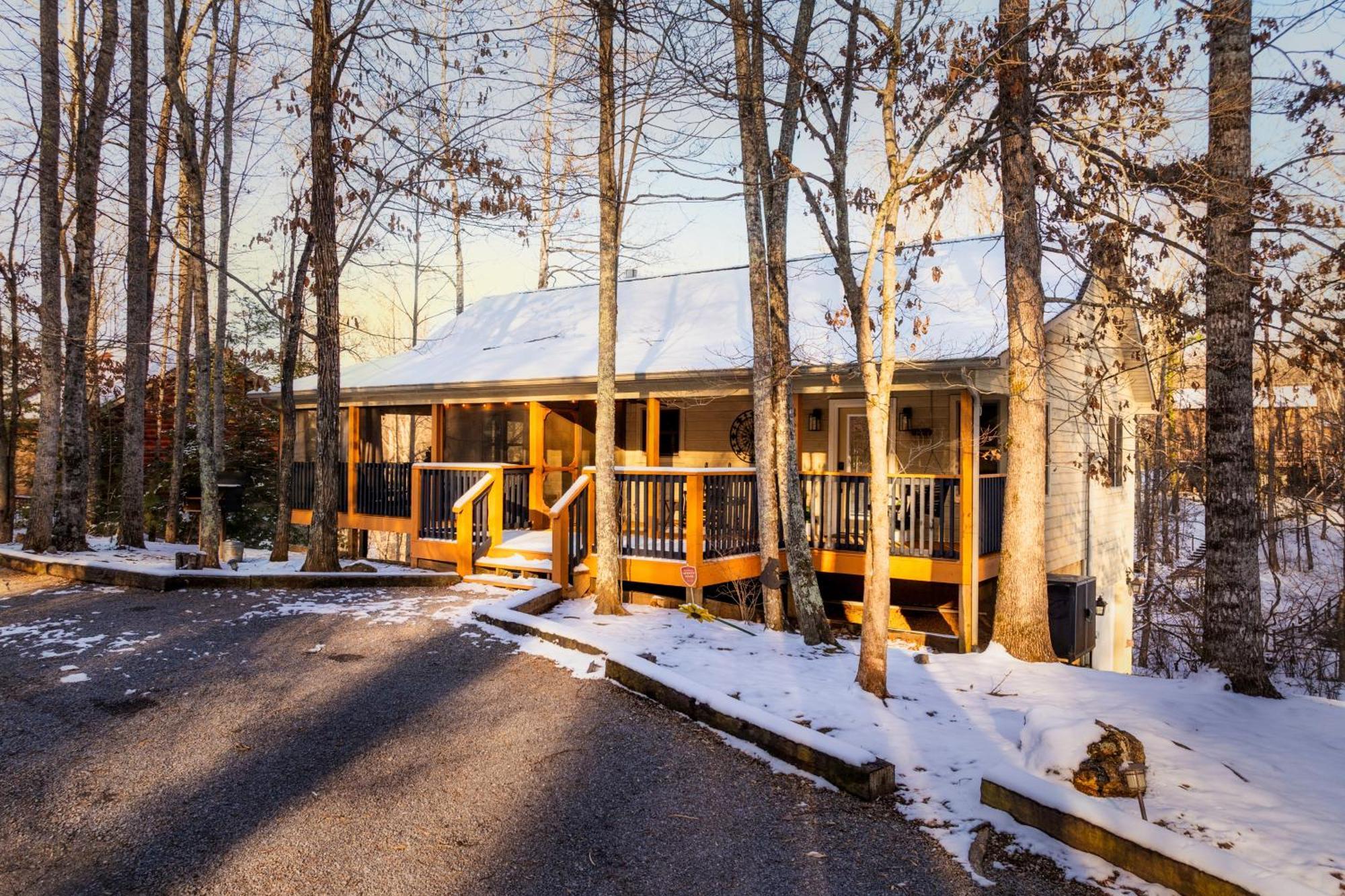 The Moondance Cabin By Lightfoot Stays Vacation Rentals Sevierville Exteriér fotografie